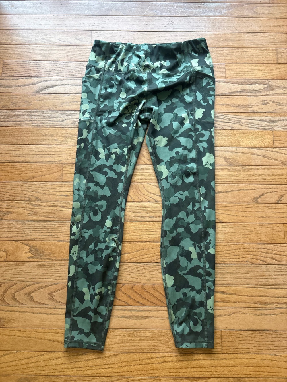 Womens Green Camo Floral Active Leggings
